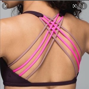 Lululemon black cherry free to be wild bra size 6